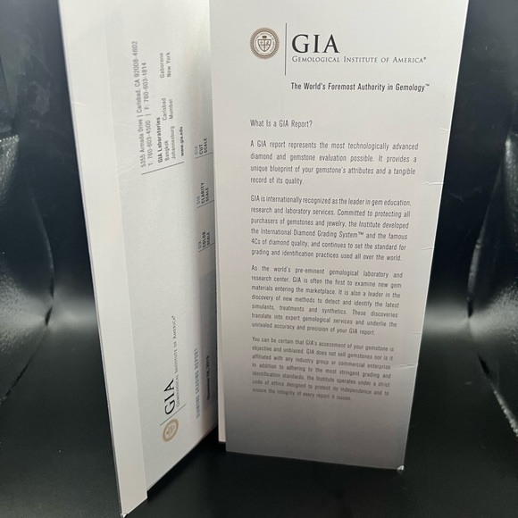 Diamond Ring - Picture 6 of 9